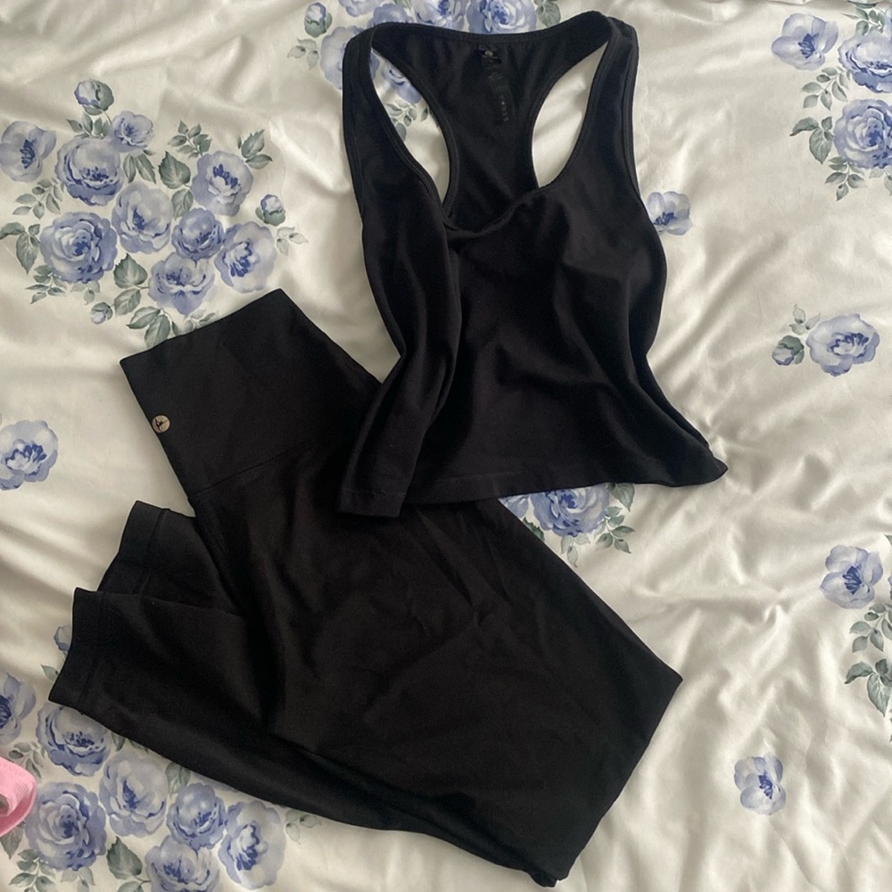 2 Piece 90 Degree workout set